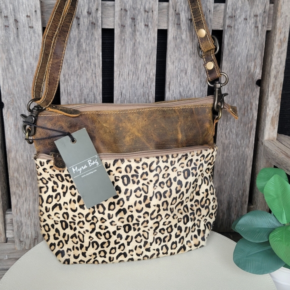 Myra Feline Hairon Leather Leopard Print Adjustable Strap Crossbody Bag - Picture 2 of 8
